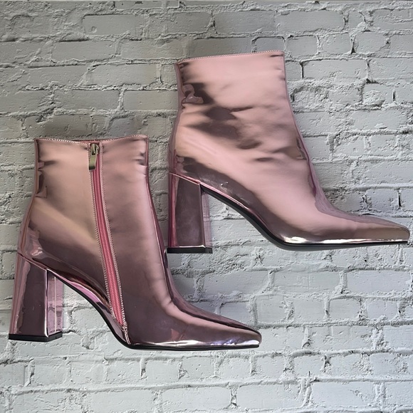 PUBLIC DESIRE | Empire Pointed Toe Ankle Boots - Picture 5 of 13